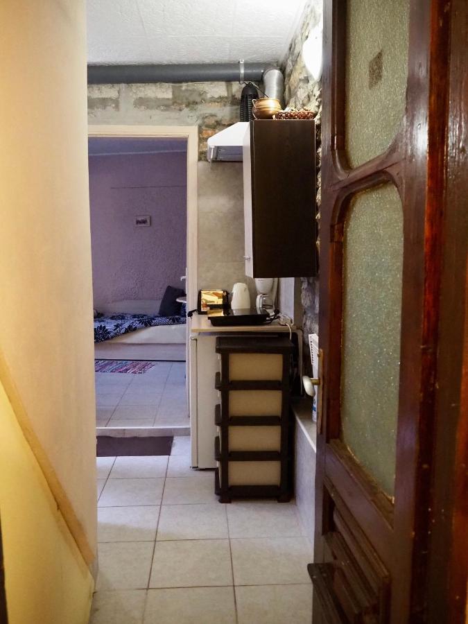 Authentic Guest Stay In The Heart Of Veliko Tarnovo Студио С Изглед Към Царевец Exterior photo