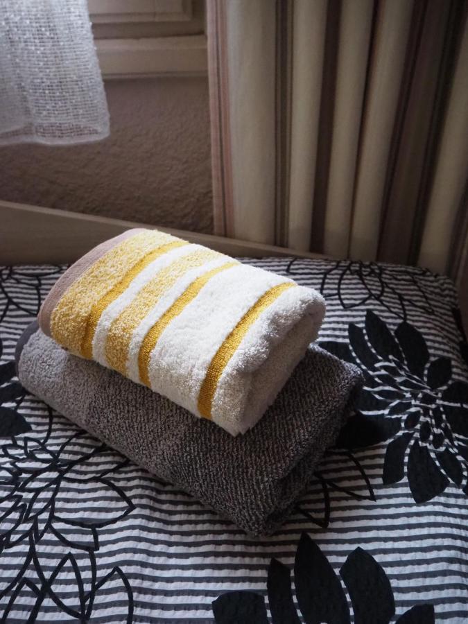 Authentic Guest Stay In The Heart Of Veliko Tarnovo Студио С Изглед Към Царевец Exterior photo